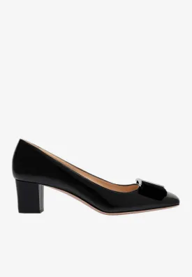 Audrey 55 Pumps in Patent Leather and Velvet