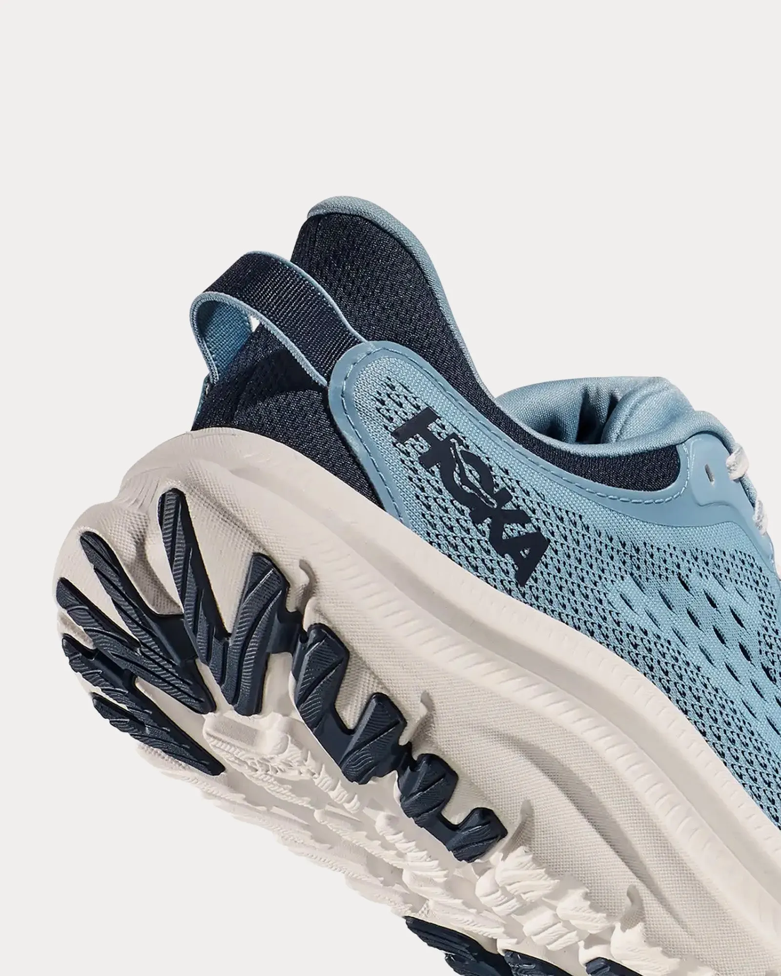 Kawana 2 Drizzle / White Running Shoes