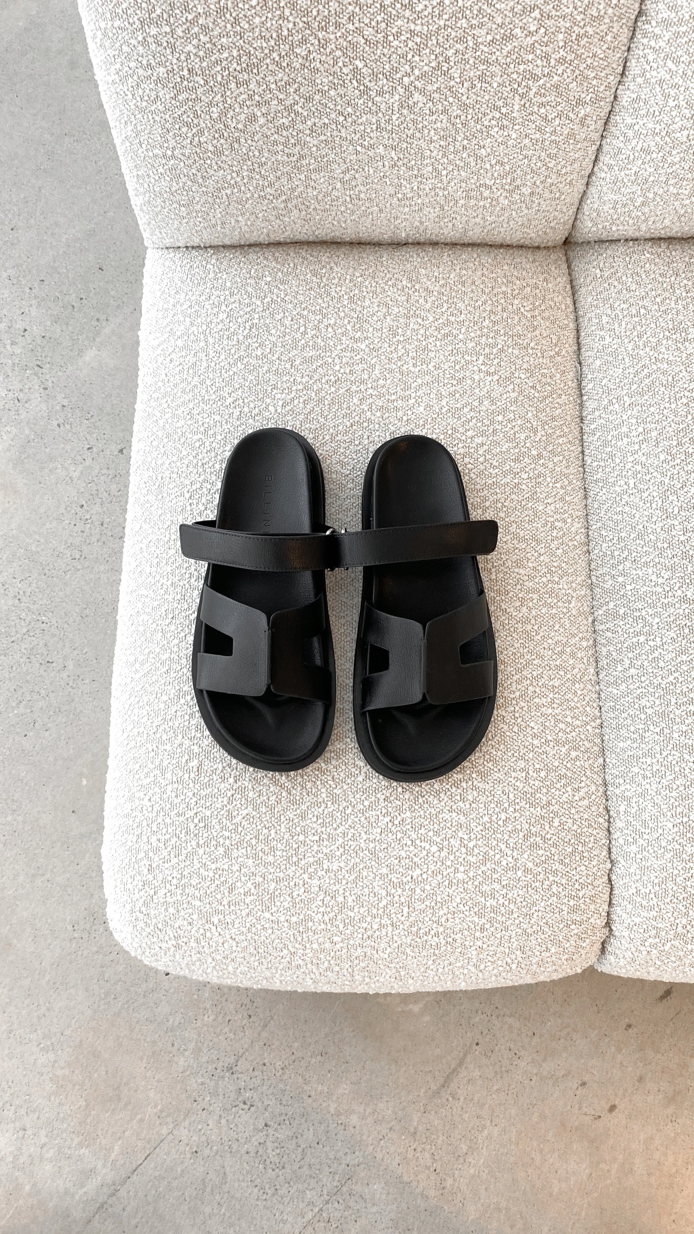 Theon Slides - Black